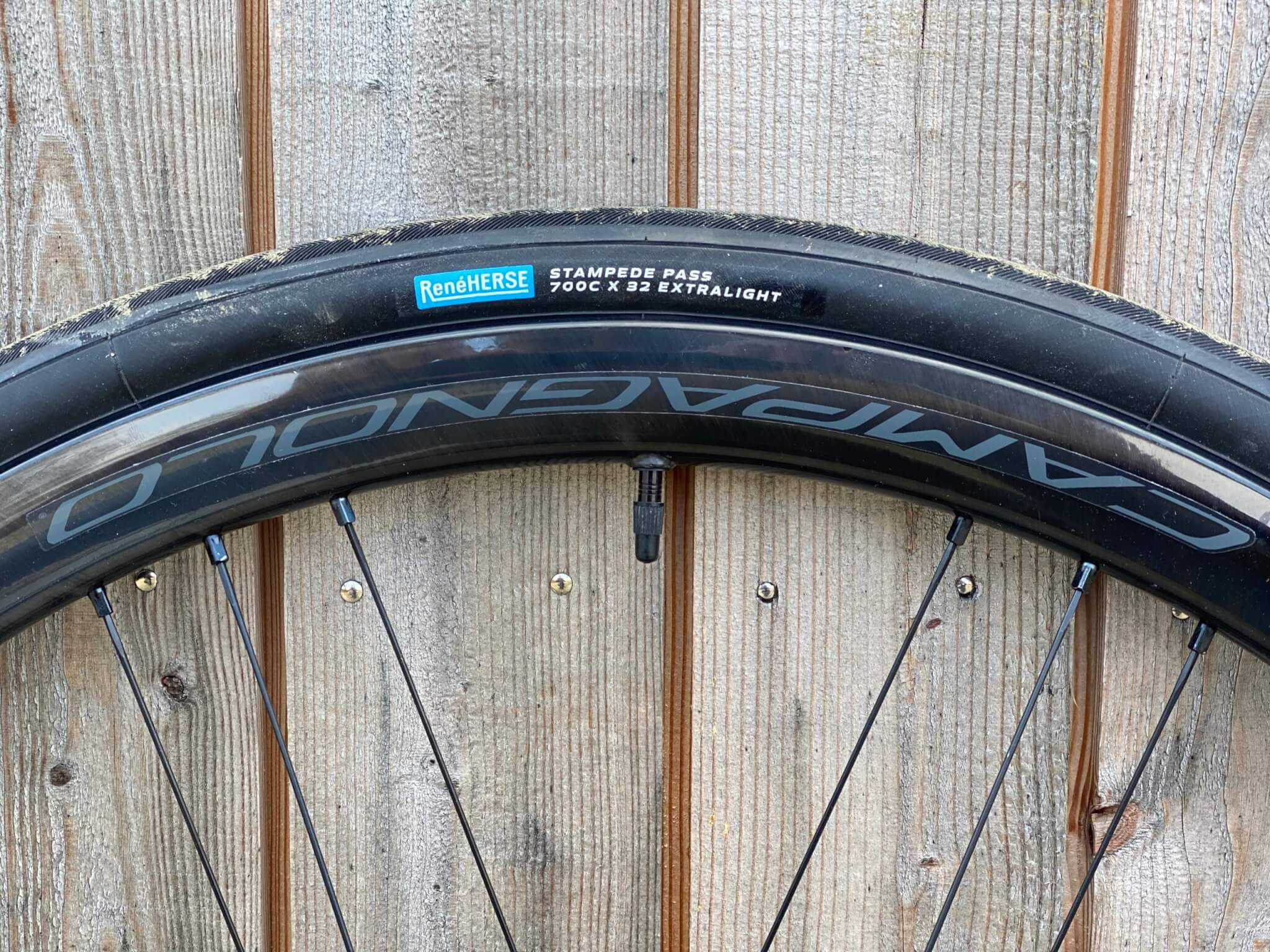 Quelle pression pour un pneu vélo route ?